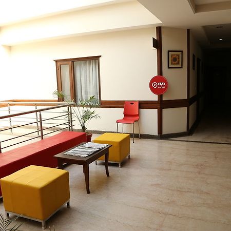 Oyo Rooms Chandigarh Sector 34 Bagian luar foto